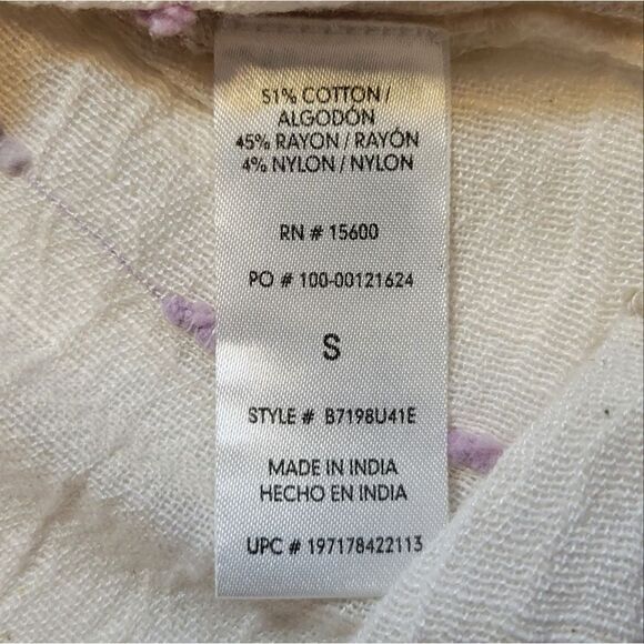 Democracy Woven Split V-Neck 3/4 Blouson Sleeve Crochet Edge Woven Top - Picture 10 of 15